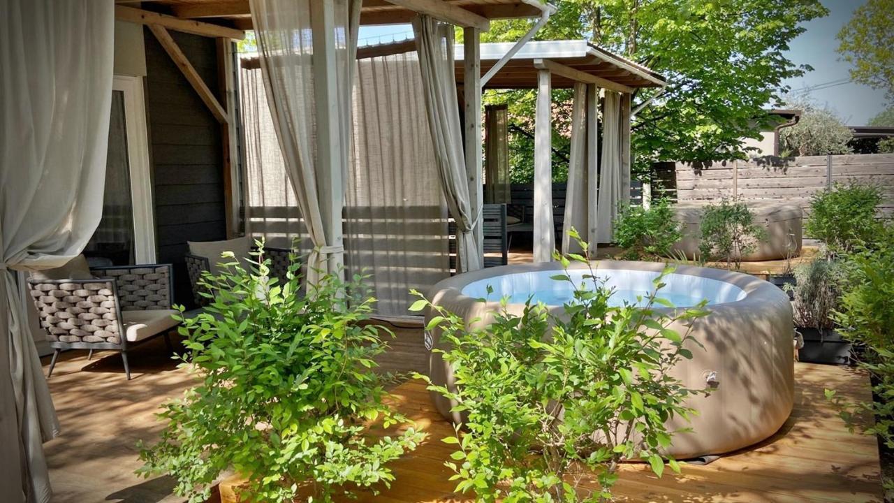 Kompleks wypoczynkowy Boutique Mobile Homes Ulikarovinj (adults Only) 4*