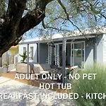 Boutique Mobile Homes Ulikarovinj (Adults Only)